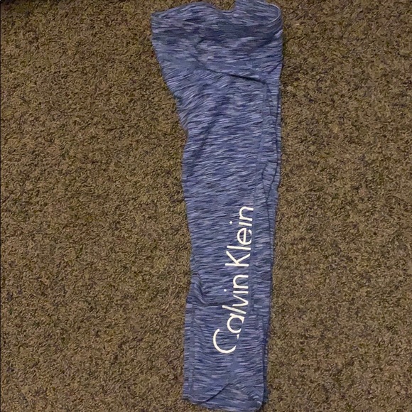 Calvin Klein capris leggings - Picture 3 of 3